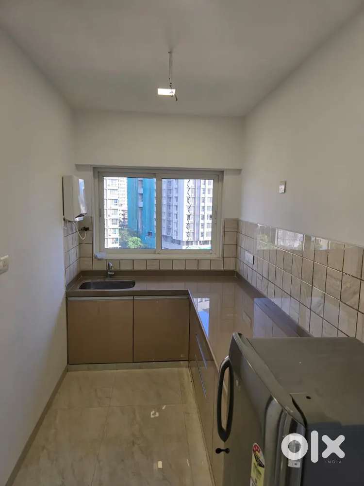 Available one bhk Rental in chembur unfurnished 37 k prime location