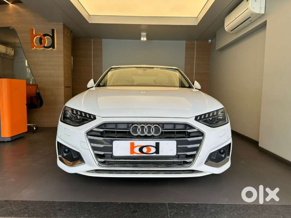 Audi A4 2.0 Technology 40 TFSI, 2023, Petrol