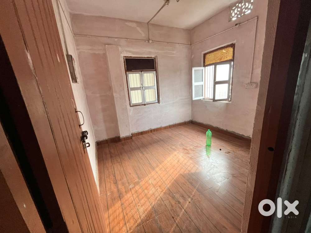 2 Room Set available For rent