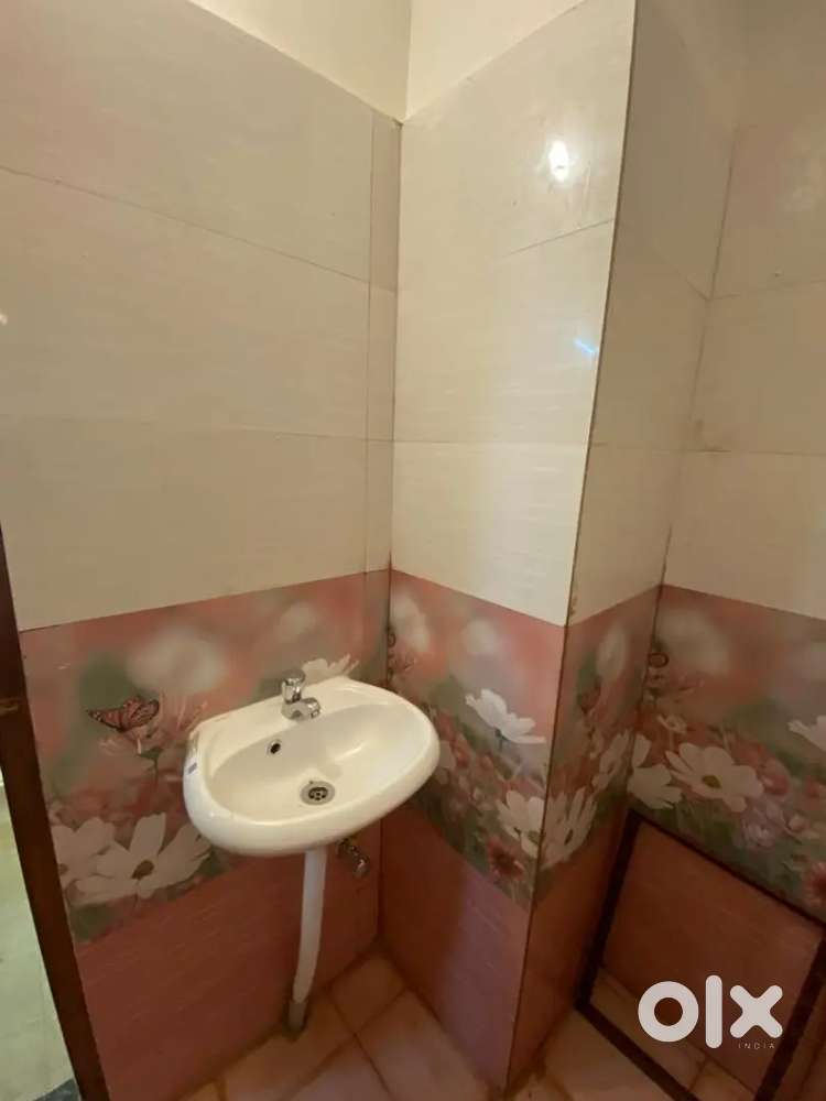 Opposite asarfi hospital 3 bhk flat on road