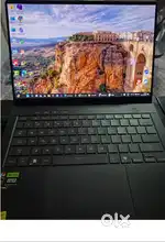 (New Like) ASUS Zephyrus G14 - AMD Ryzen AI 9 HX 370W, NVIDIA 5070 Ti