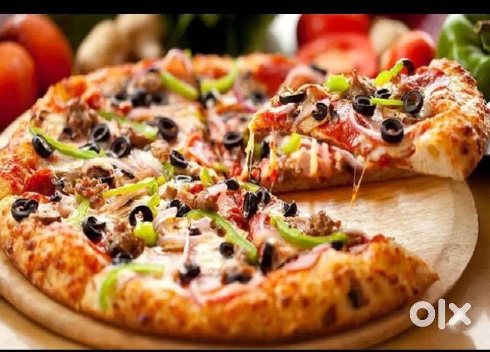 We are looking for pizza food courier driver ⁵⁵