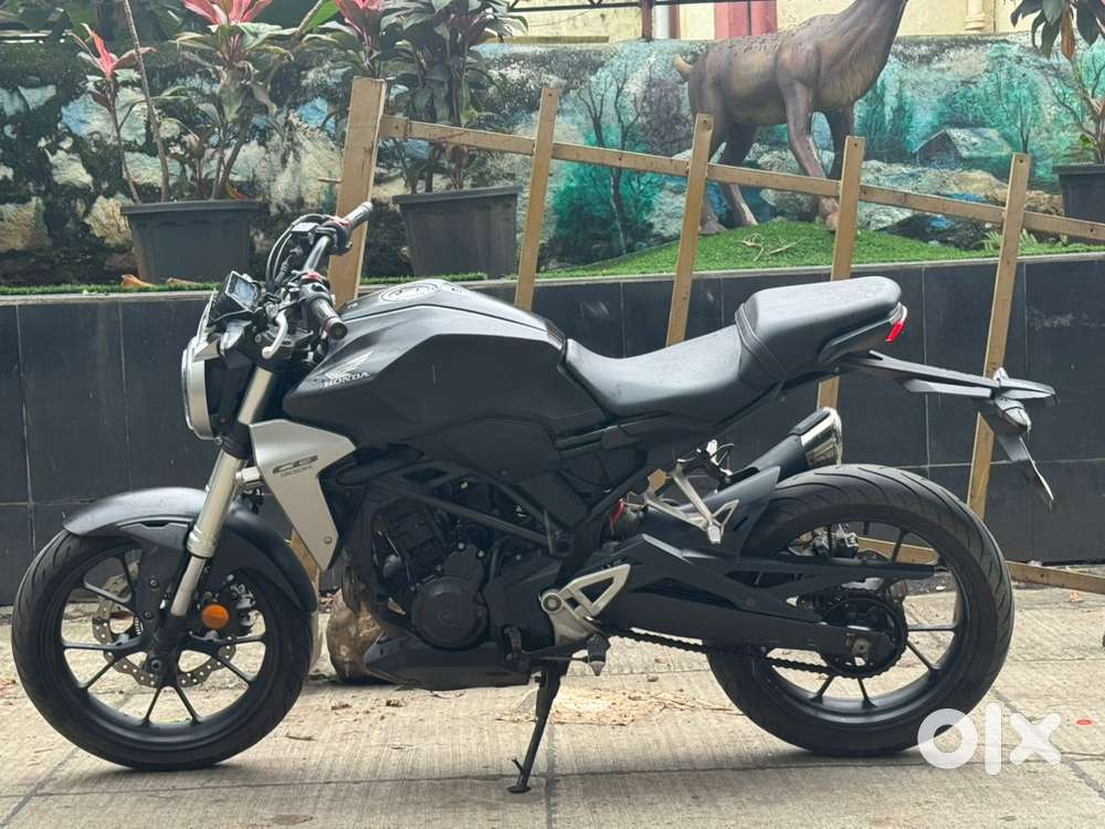 Honda CB300R CBU unit less driven in great condition