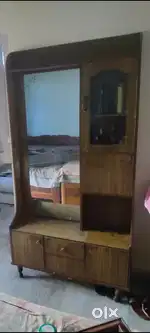 Dressing table