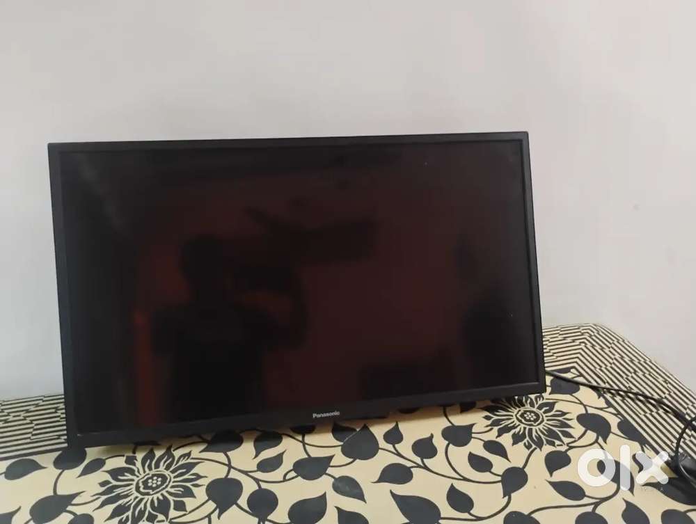 Smart TV led 32MI &Panasonic led TV 32