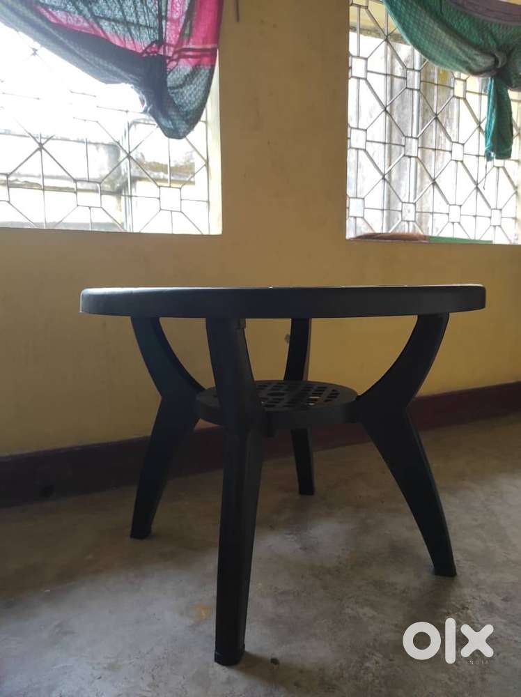 National Company Plastic Dining Table with Two matching Chair