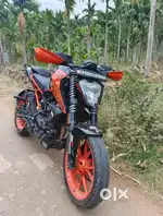 KTM Duke 200 bs6