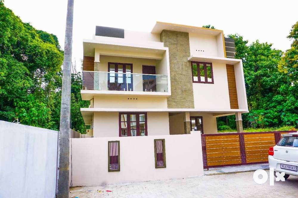 FULLY FURNISHED 4BHK & 3BHK VILLAS FOR SALE