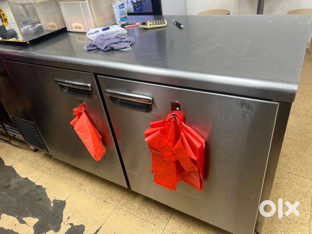 Restaurant and Cloud kitchen equipment's good condi