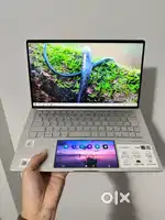 High definition premium fully functional working condition Laptops i3