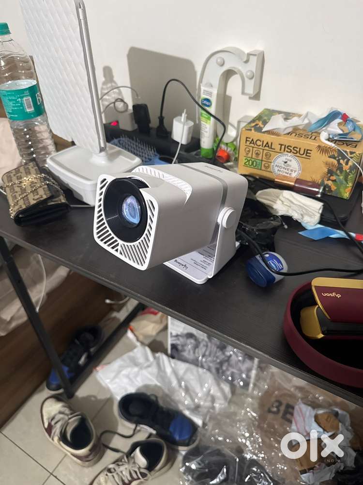 Lifelong lightbeam  X smart projector  used for only 2 days  android