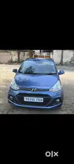 T blue car