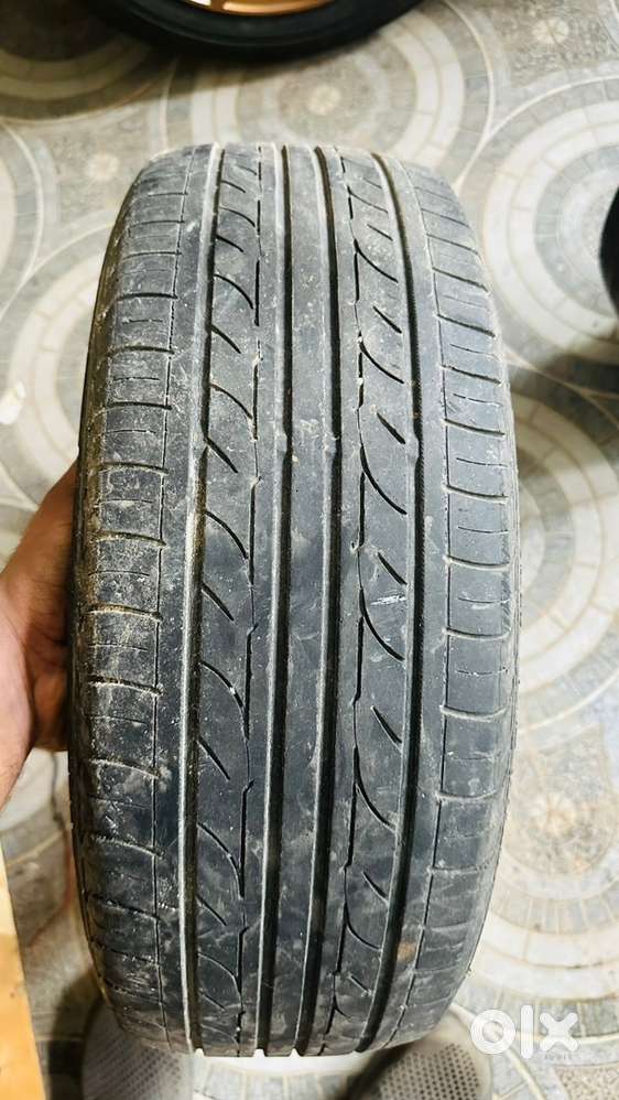 Tyre for polo gt / excellent condition / 2 available