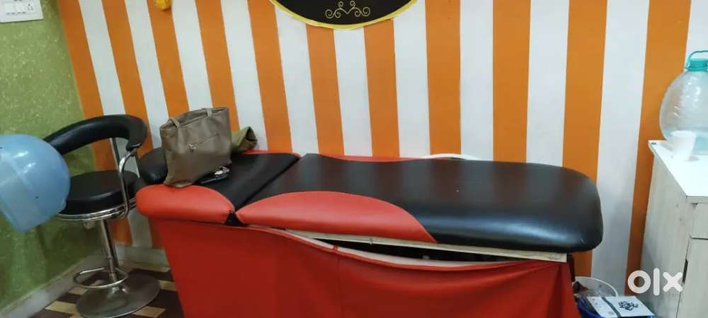 All accessories for Ready to move parlour