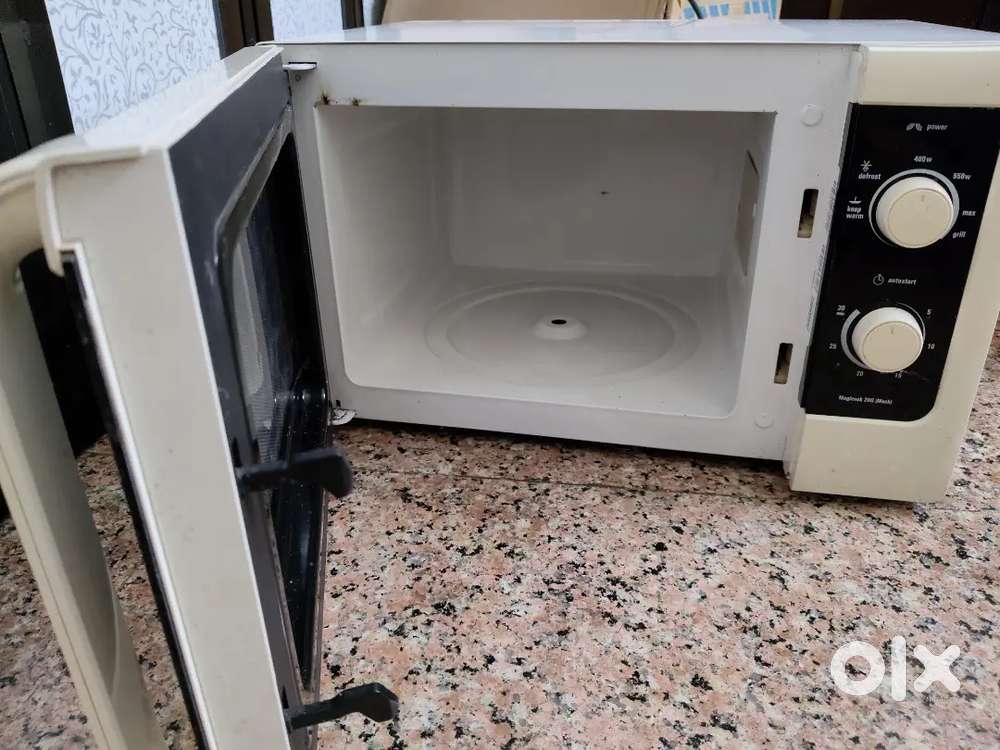 Microwave Oven