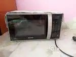 Selling a well conditioned microwaves.(Samsung's company). Price-3000
