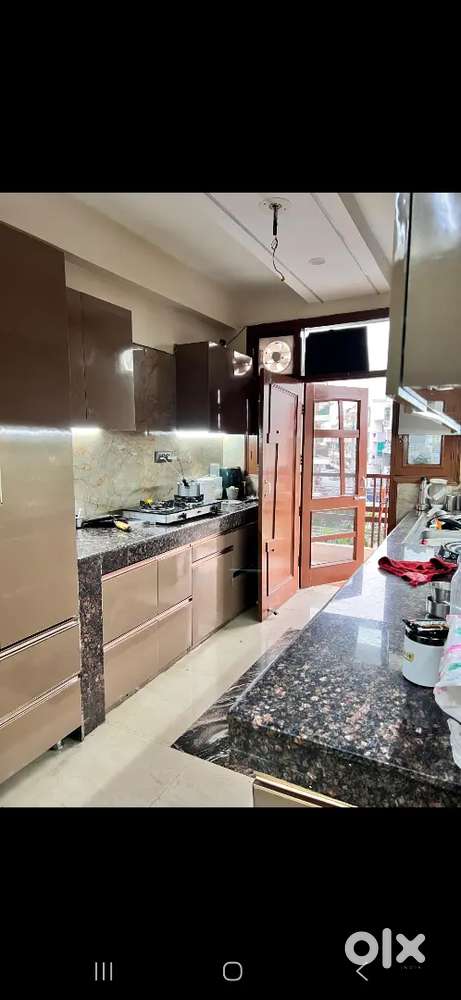 3 bhk 2 years old flat with lift