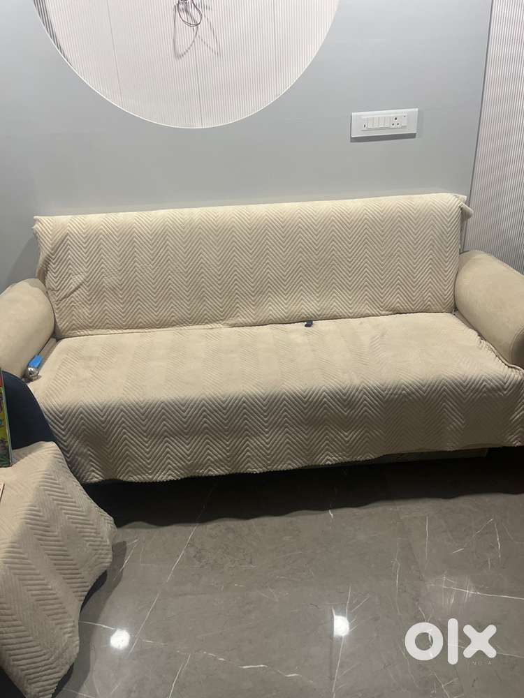 Sofa set with 2 accent chairs