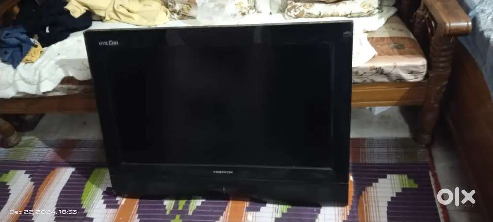 Videocon 32 LCD TV @5500/-