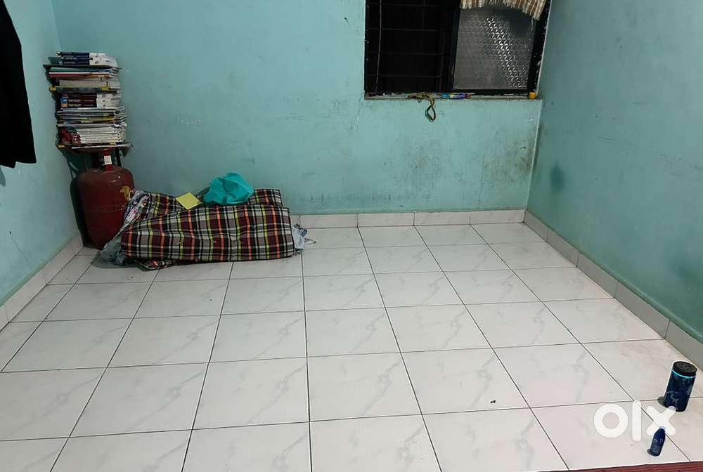 2 vacancies for male 1bhk kothrud