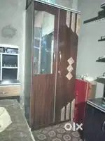 बेड अलमारी सिंगर्दानी
