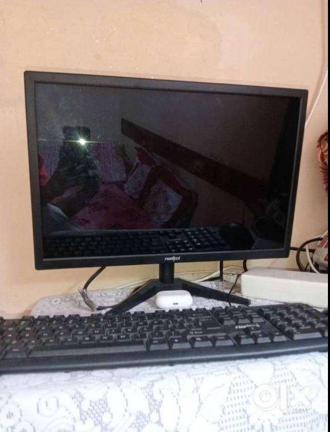 Urgent Selling computer sets