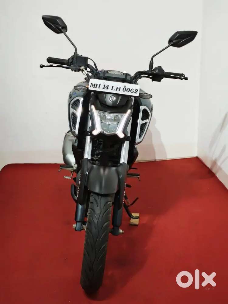 FZS V4 dual channel ABS top model / BMW / TVS / BAJAJ / YAMAHA
