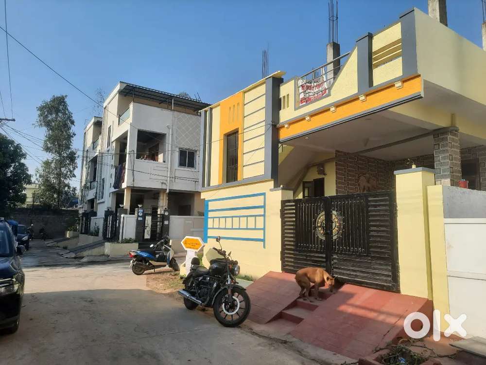 UPPAL METRO STATION NEAR 140 SQ YADS GATED COMMUNITY INDIPENDNT HOUSE