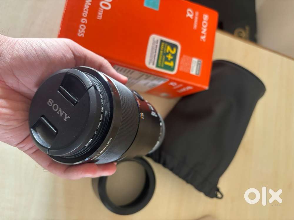 Sony FE 90 mm lens