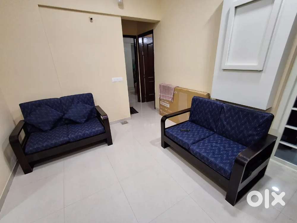 2 seater sofa - 2 set in Dhanori. Price is negotiable