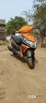 Gadi bahut acchi condition mein hai