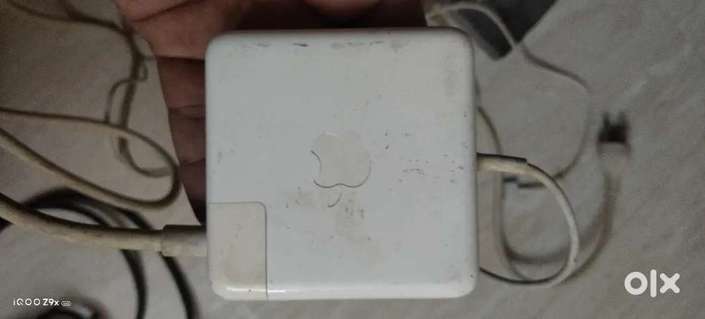 Apple latop charger
