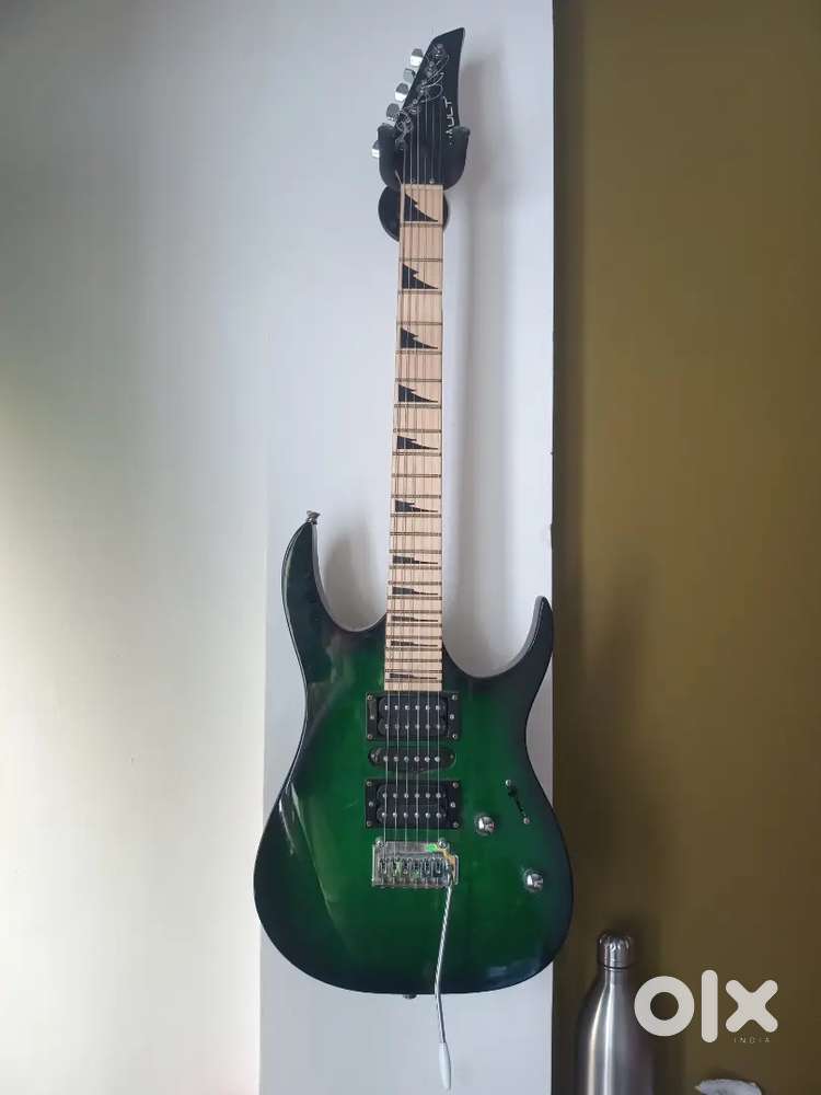 Electric Guitars, jumbo frets with 30 w reverb/ metal/ rock Amp