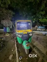 Bajaj maxima