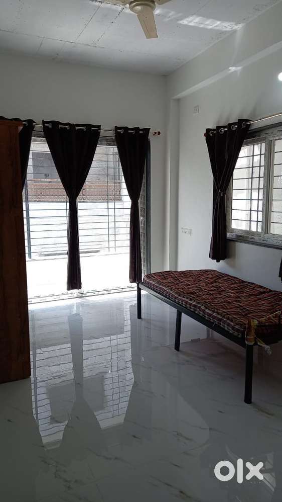Semi furnished 1 bhk flat availble for rent in manjari budruk