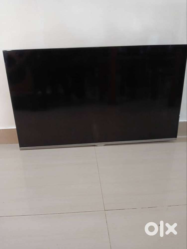 Tv, Home theater and Cots