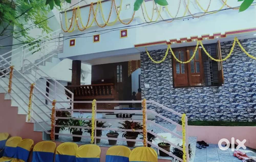 Plot with 2 houses for sale