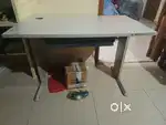 Computer table
