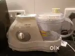 Juicer mixer and grinder