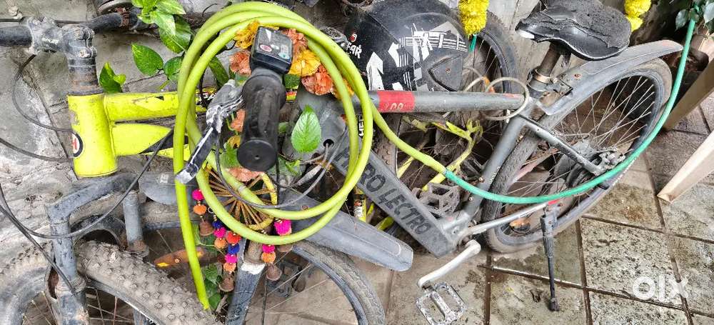 Lectro electric cycle battery to replace and another with gear