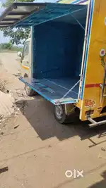 Fancy store container