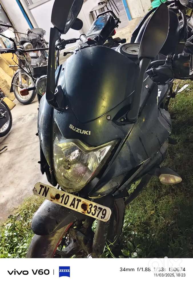 Suzuki Gixxer self working smooth Engine at