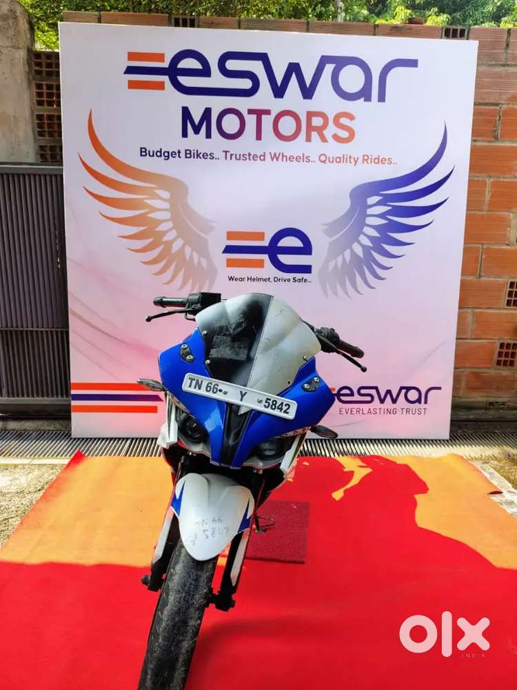 BAJAJ RS200 - 2018