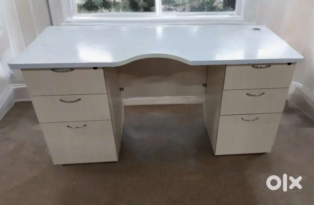 OFFICE TABLES