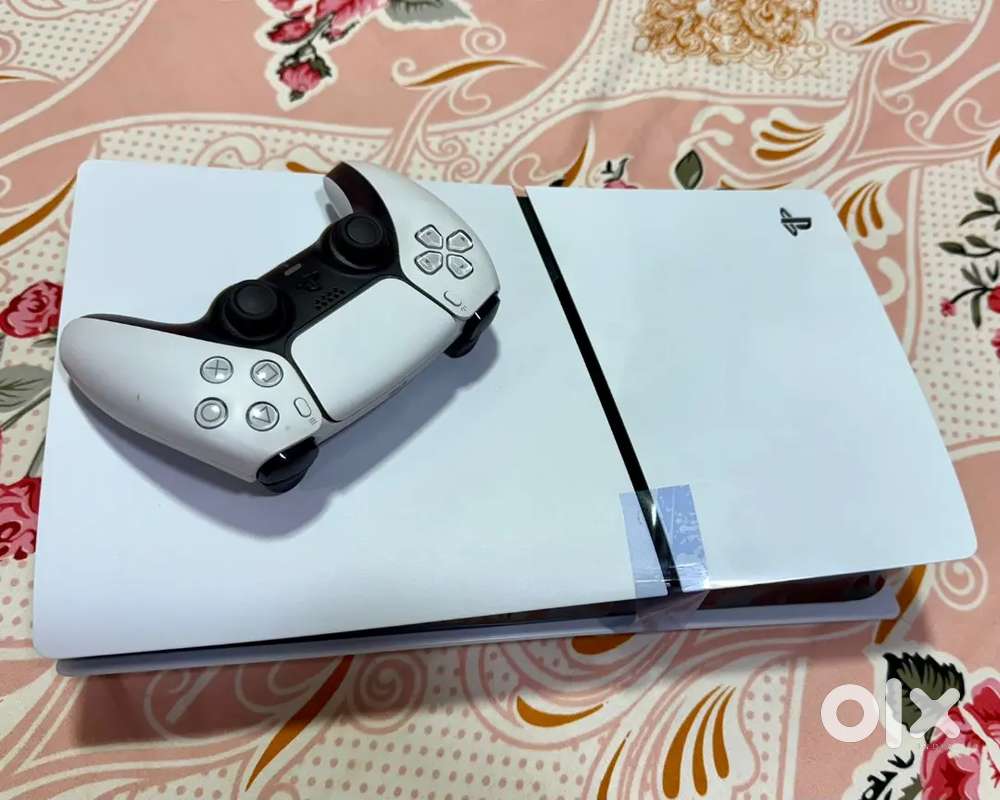 PS5 SLIM 1TB 20 DAYS OLD