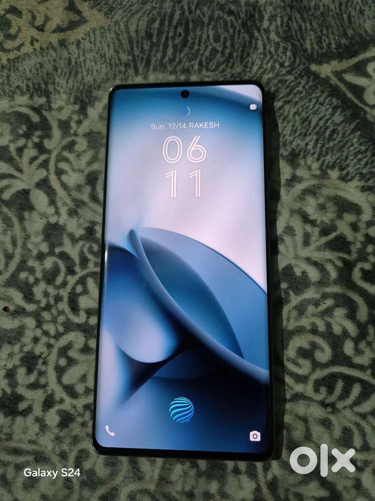 Vivo t2 pro 5g with original box, charger