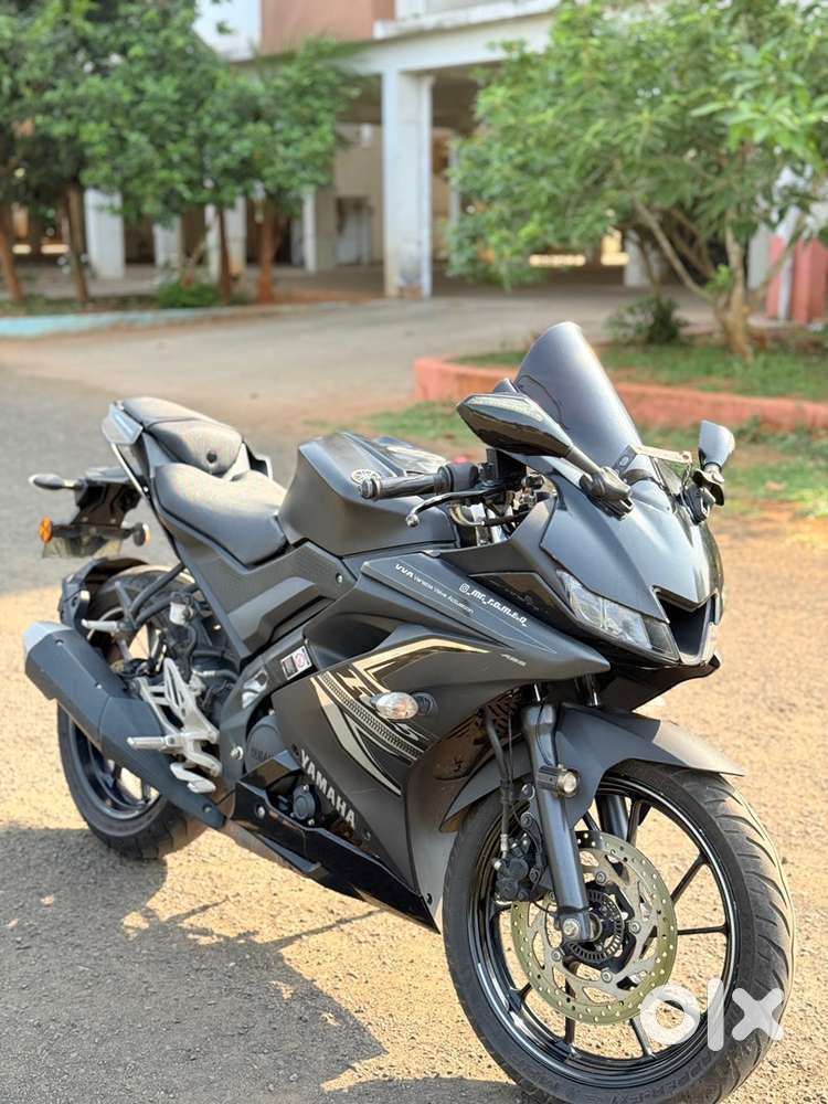 R15 V3 black edition showroom condition