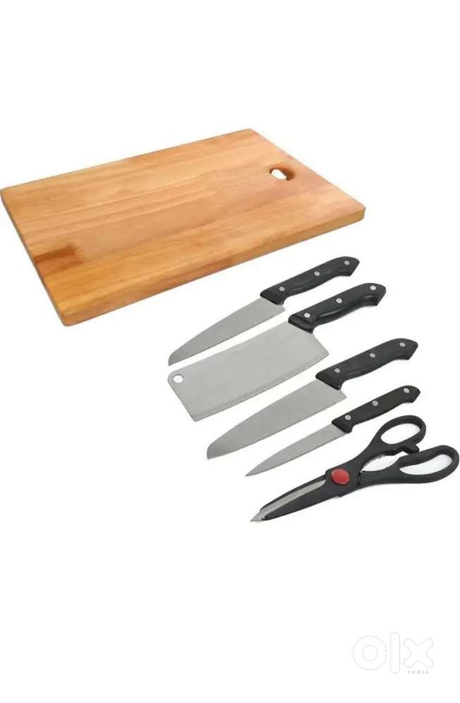 Chopping board with knife set