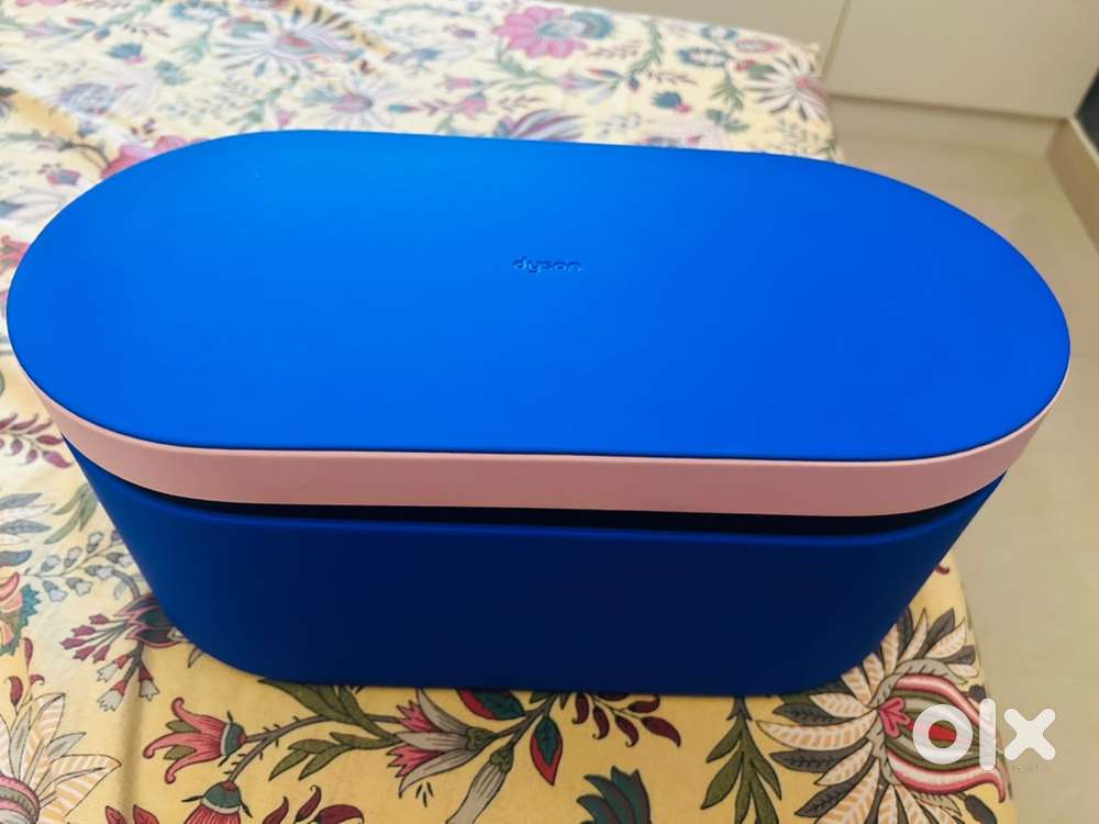 Dyson Airwrap blue