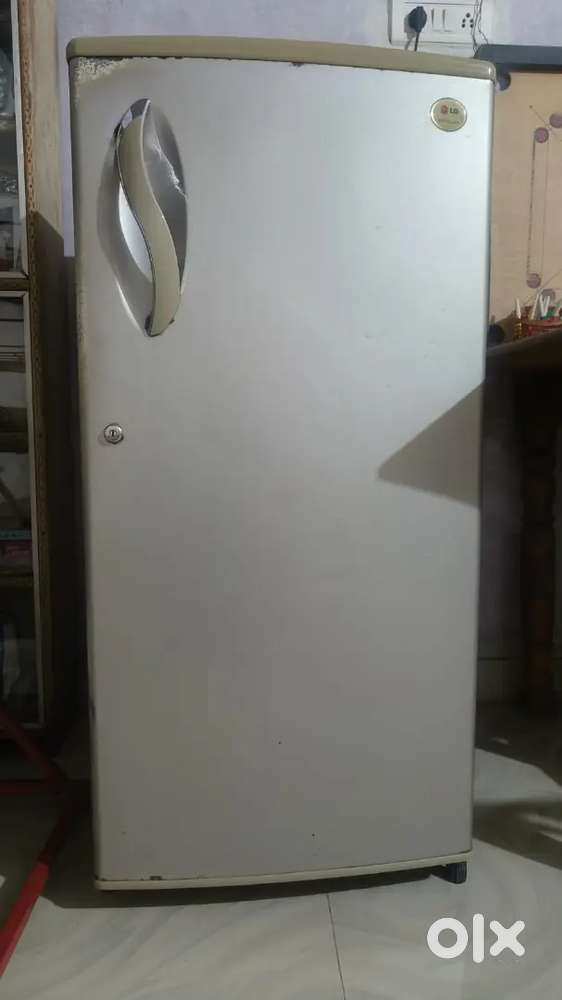 LG refrigerator In excellent condition for sale. 180ltr